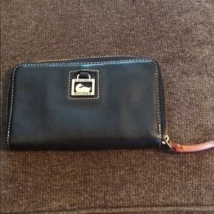 Dooney and Bourke navy wallet